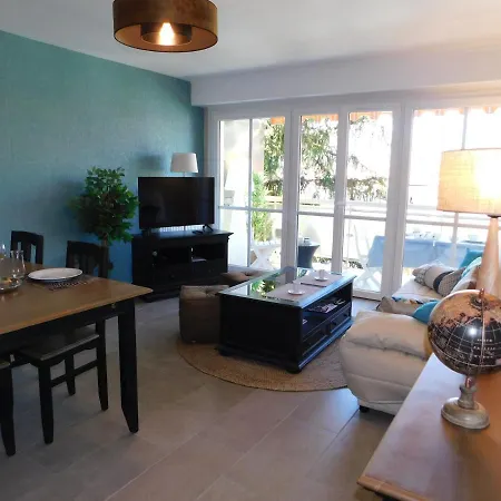 Appartement T2 standing rénové 2021 Vitoria climatisé, proche plage Antibes